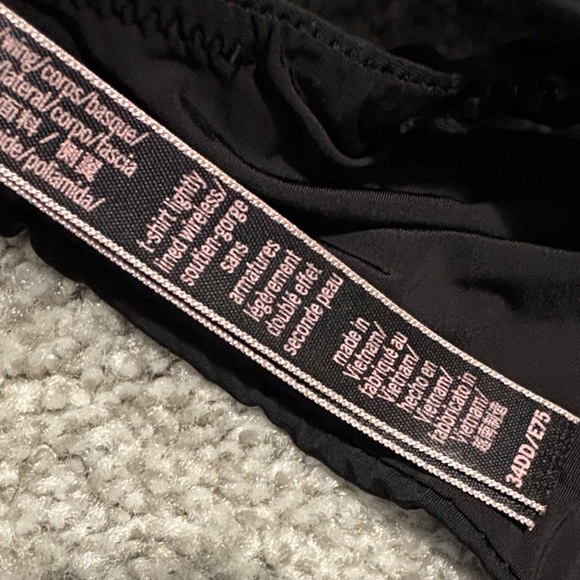 Victoria's Secret 34DD lightly lined wireless tshirt bra black - Picture 3 of 7